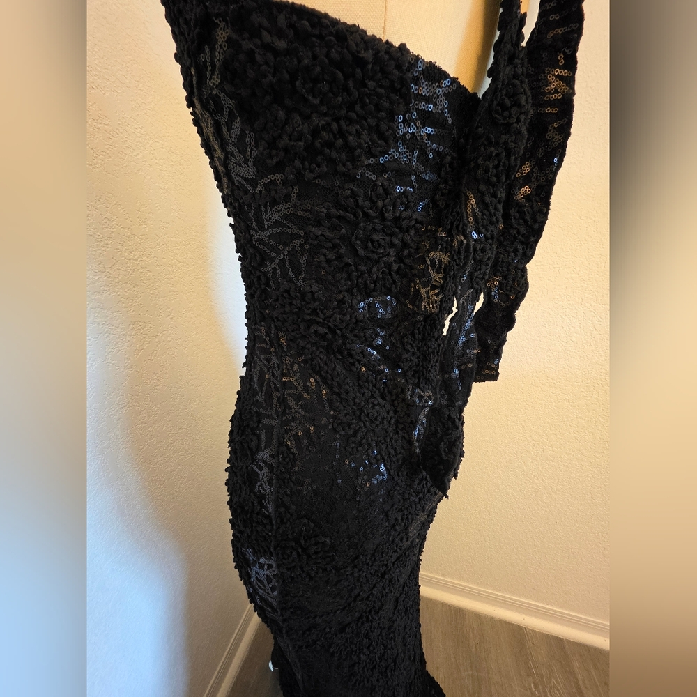 Evening Dress - Picture 4 of 11